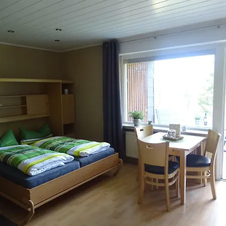 Singer Am Erlebnisbocksberg Goslar